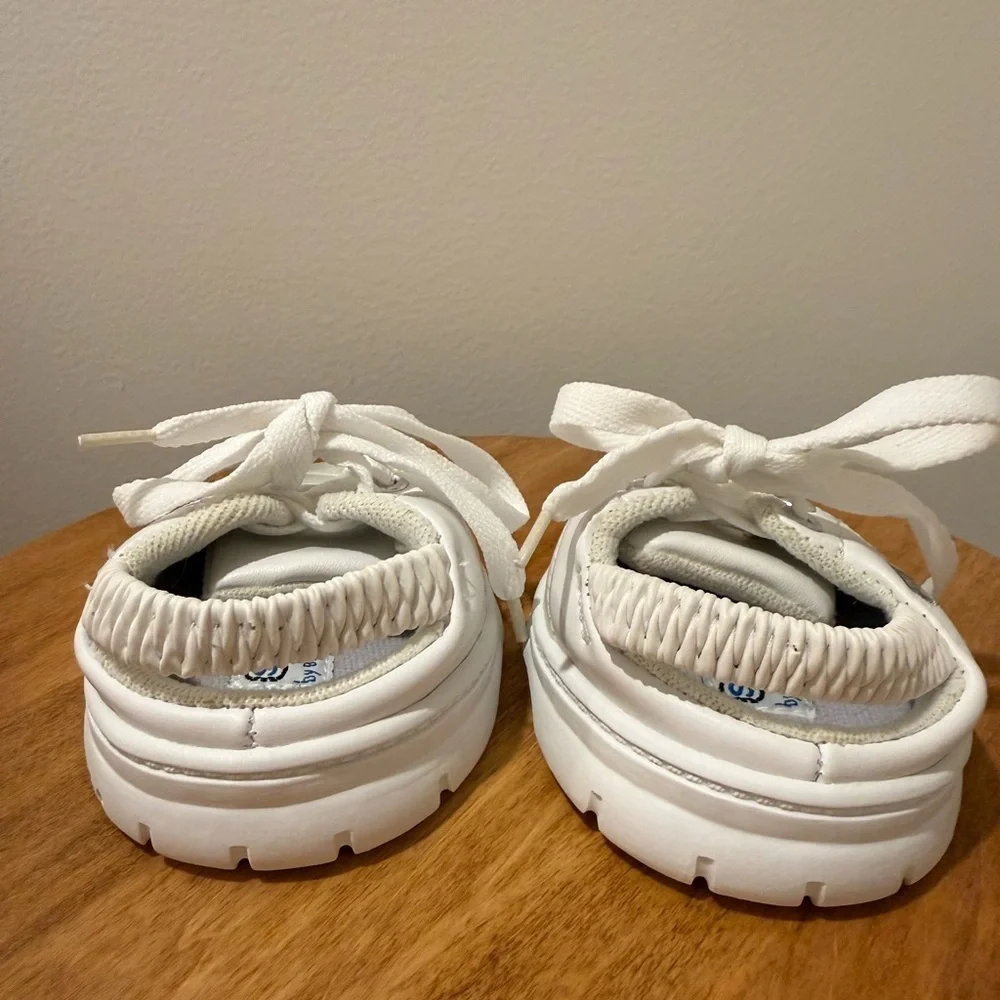 Build a Bear White Sketchers BAB